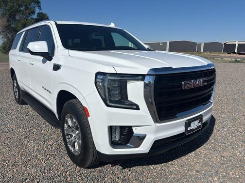Summit White 2021 GMC Yukon XL SLE