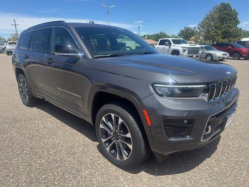 Baltic Gray Metallic Clearcoat 2025 Jeep Grand Cherokee L Overland