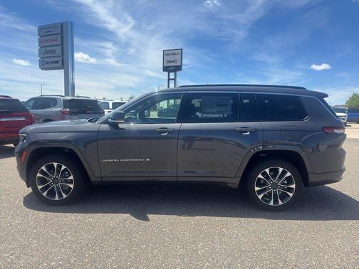 Baltic Gray Metallic Clearcoat 2025 Jeep Grand Cherokee L Overland