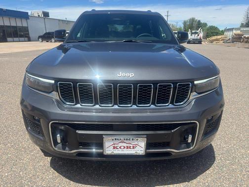 Baltic Gray Metallic Clearcoat 2025 Jeep Grand Cherokee L Overland