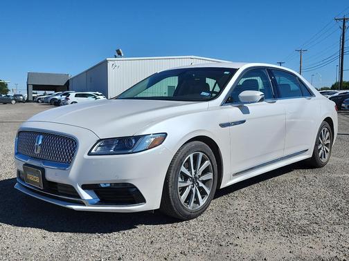 2018 Lincoln Continental Premiere