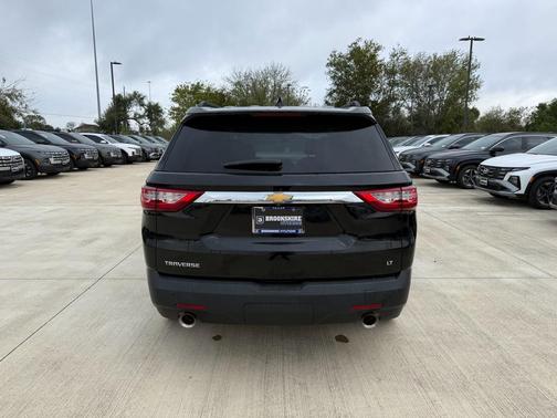 2021 Chevrolet Traverse LT Cloth