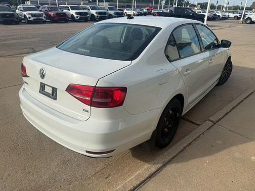 Platinum Gray Metallic 2015 Volkswagen Jetta 2.0L TDI S