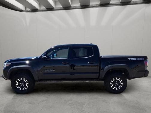 Midnight Black Metallic 2020 Toyota Tacoma TRD Off Road