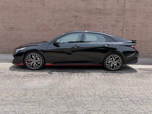 Onyx Black 2023 Hyundai ELANTRA N Base