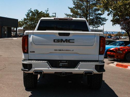 White Frost Tricoat 2019 GMC Sierra 1500 Denali
