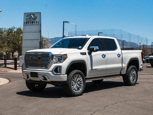White Frost Tricoat 2019 GMC Sierra 1500 Denali
