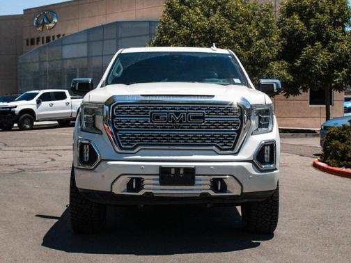 White Frost Tricoat 2019 GMC Sierra 1500 Denali