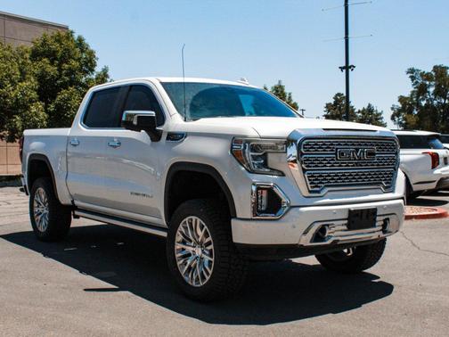 White Frost Tricoat 2019 GMC Sierra 1500 Denali