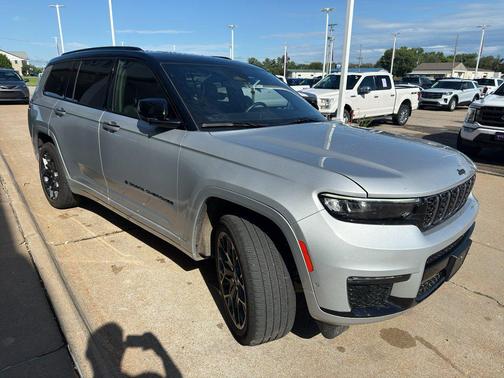 Black 2023 Jeep Grand Cherokee L Summit Reserve