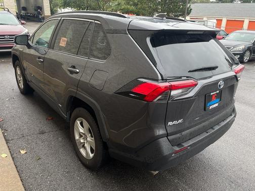 2019 Toyota RAV4 Hybrid XLE