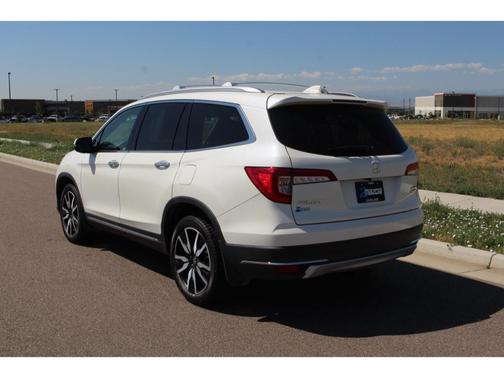 2019 Honda Pilot Touring 8-Passenger