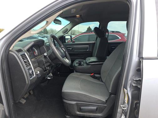 2022 RAM 1500 Classic SLT