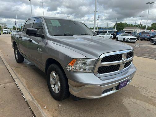 Billet Silver Metallic Clearcoat 2022 RAM 1500 Classic SLT