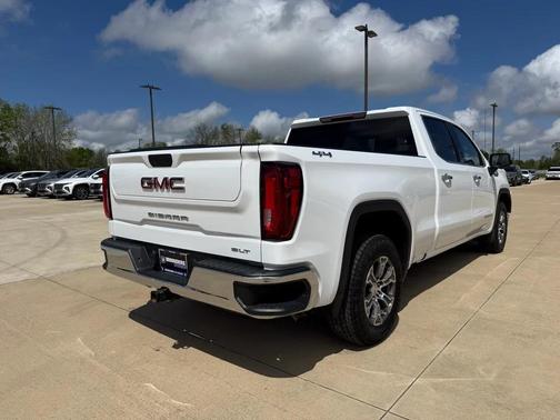 Summit White 2021 GMC Sierra 1500 SLT