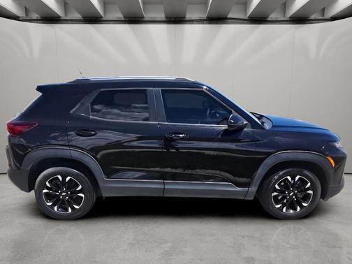 Mosaic Black Metallic 2021 Chevrolet Trailblazer LT