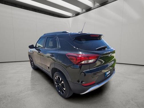 Mosaic Black Metallic 2021 Chevrolet Trailblazer LT