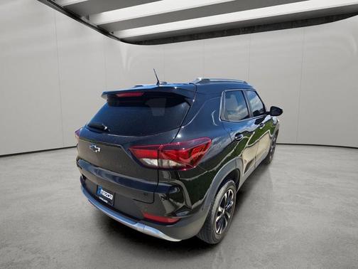 Mosaic Black Metallic 2021 Chevrolet Trailblazer LT