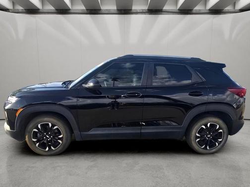 Mosaic Black Metallic 2021 Chevrolet Trailblazer LT