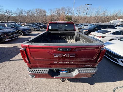 2022 GMC Sierra 1500 AT4