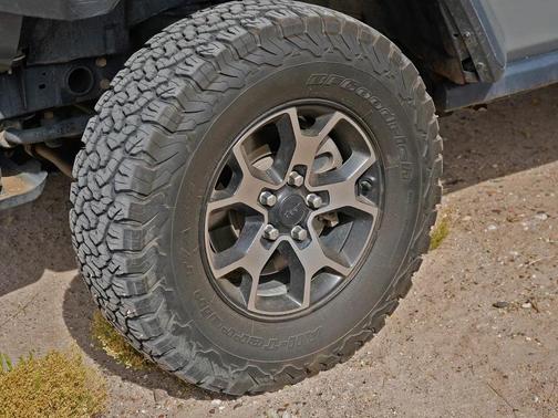 Sting-Gray Clearcoat 2020 Jeep Wrangler Rubicon