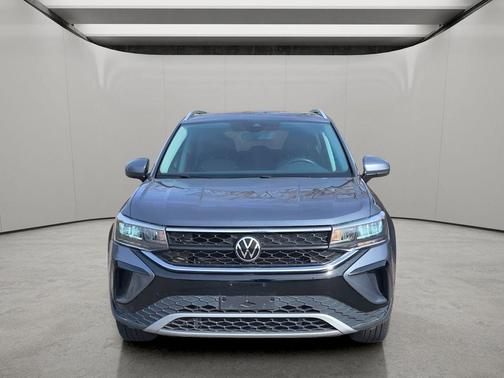Gray 2023 Volkswagen Taos 1.5T SE