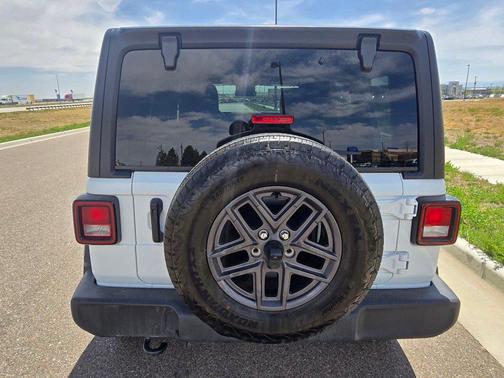 Bright White Clearcoat 2025 Jeep Wrangler Sport S
