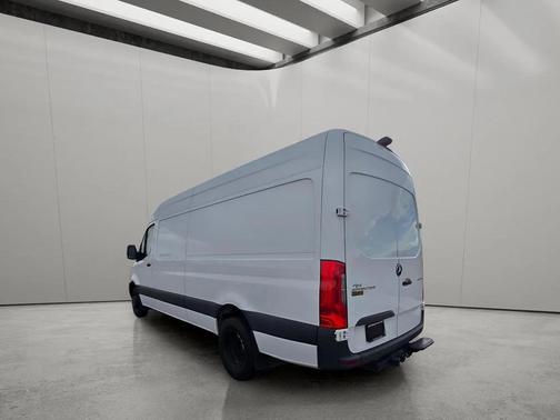 Arctic White 2022 Mercedes-Benz Sprinter 3500XD High Roof