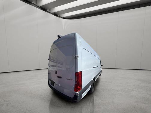 2022 Mercedes-Benz Sprinter 3500XD High Roof