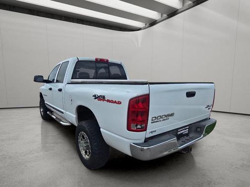 Bright White Clearcoat 2004 Dodge Ram 2500 SLT Quad Cab