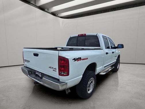 Bright White Clearcoat 2004 Dodge Ram 2500 SLT Quad Cab