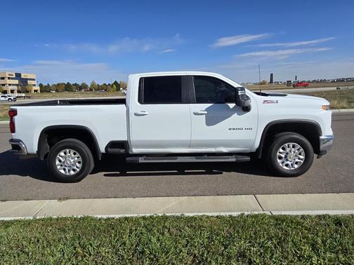 2024 Chevrolet Silverado 2500 LT