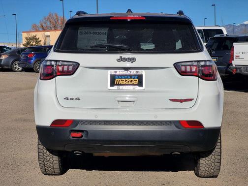 2024 Jeep Compass Trailhawk