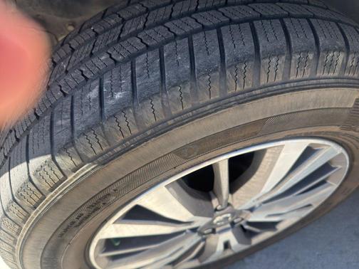 2018 Nissan Pathfinder SL