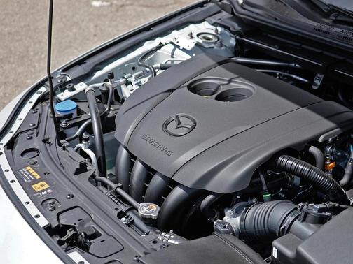 Ceramic Metallic 2026 Mazda Mazda3 2.5 S Select Sport
