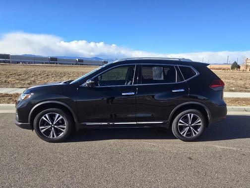 2017 Nissan Rogue SL