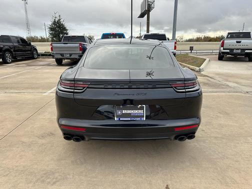 2020 Porsche Panamera GTS