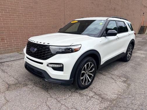 STAR WHITE MET TRI-COAT 2023 Ford Explorer ST-Line