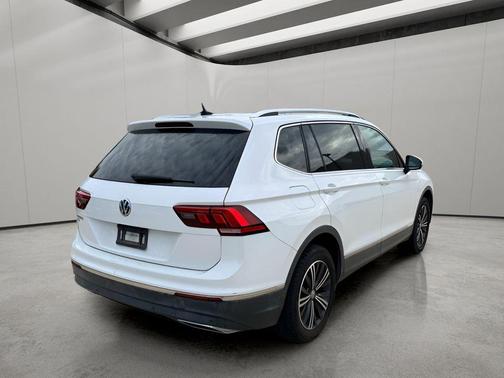 White 2019 Volkswagen Tiguan 2.0T SEL