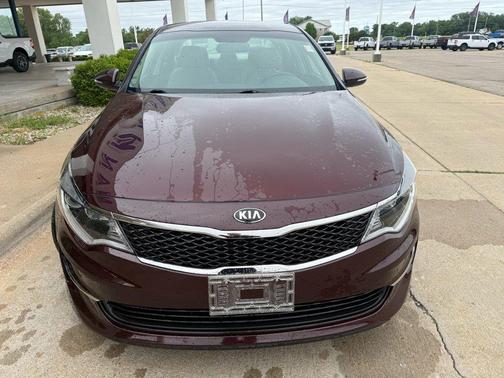 Sangria 2016 Kia Optima LX