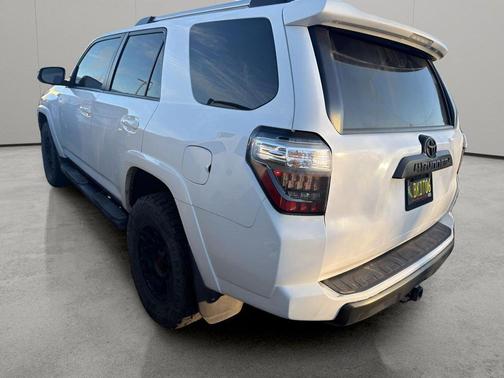 Super White 2016 Toyota 4Runner Trail Premium