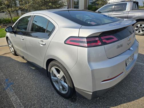 2014 Chevrolet Volt Base