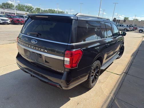 AGATE BLACK METALLIC 2023 Ford Expedition Max XLT