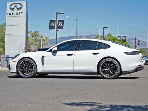 White 2023 Porsche Panamera 4 Platinum Edition