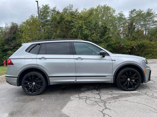 2021 Volkswagen Tiguan 2.0T SE R-Line Black 4MOTION