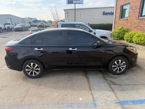 Aurora Black 2022 Kia Rio S