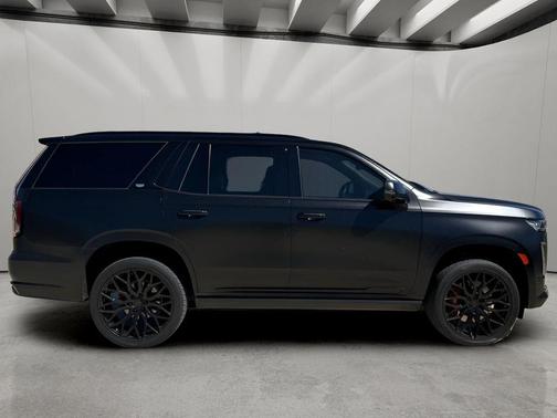 2022 Cadillac Escalade Sport