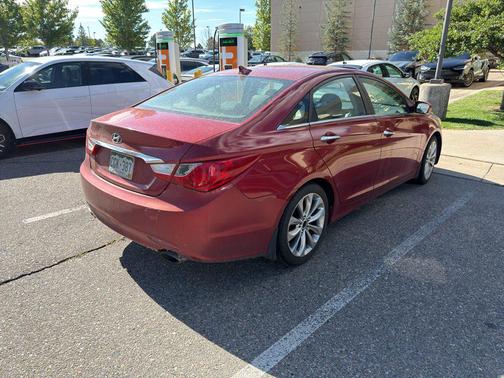 Venetian Red 2011 Hyundai SONATA SE
