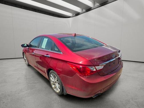 Venetian Red 2011 Hyundai SONATA SE