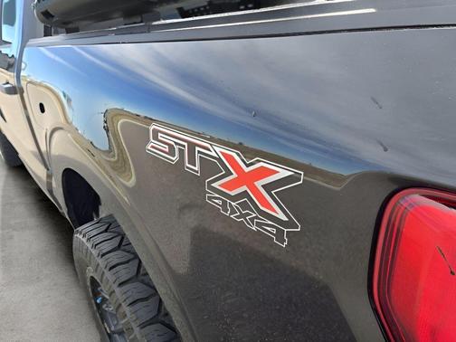 AGATE BLACK METALLIC 2023 Ford F-150 XL